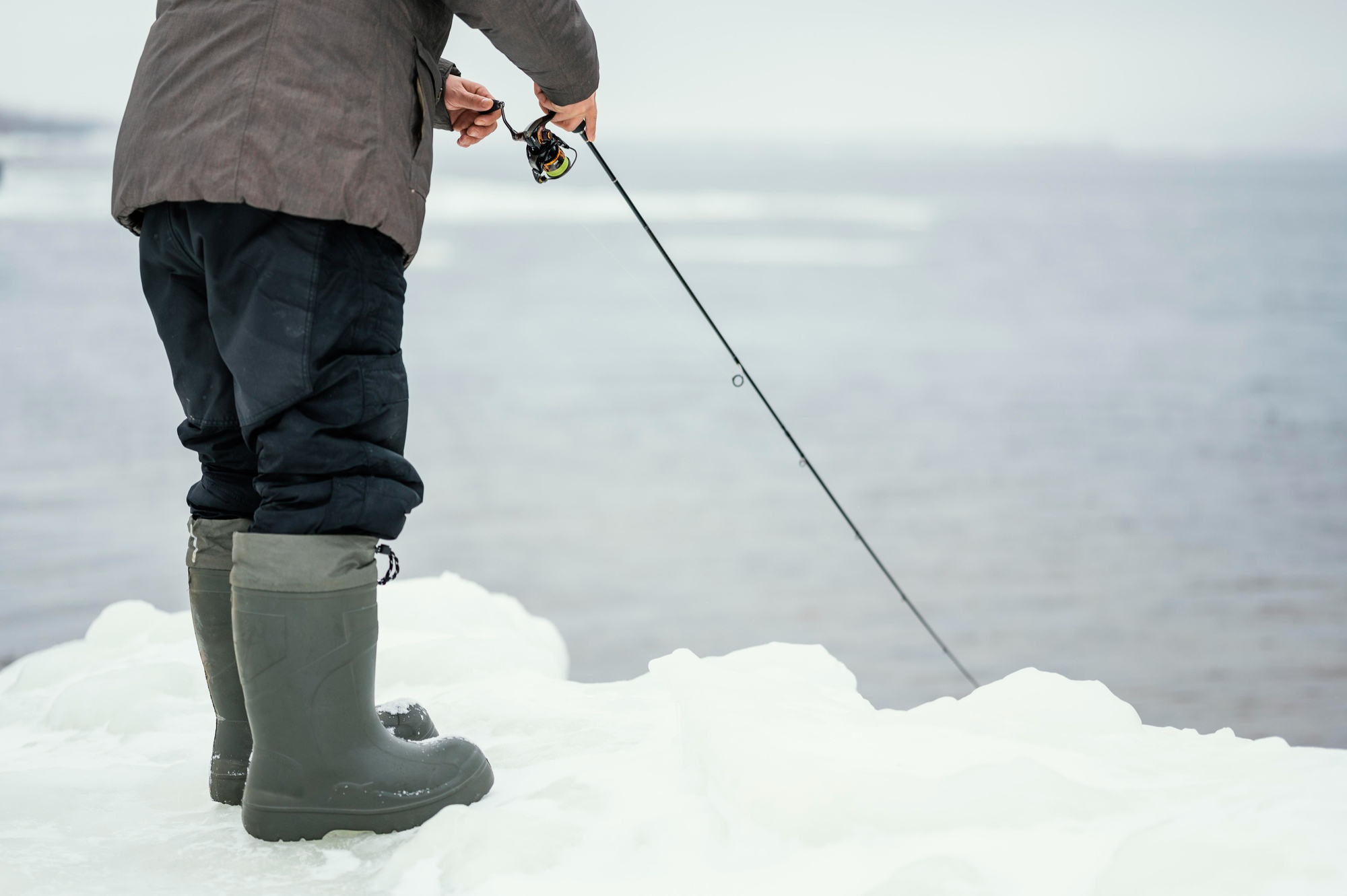 Сапоги из ЭВА для зимней рыбалки: как выбрать, преимущества зимних сапог из  ЭВА